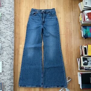 Levi's Ribcage Bell 34 inch inseam